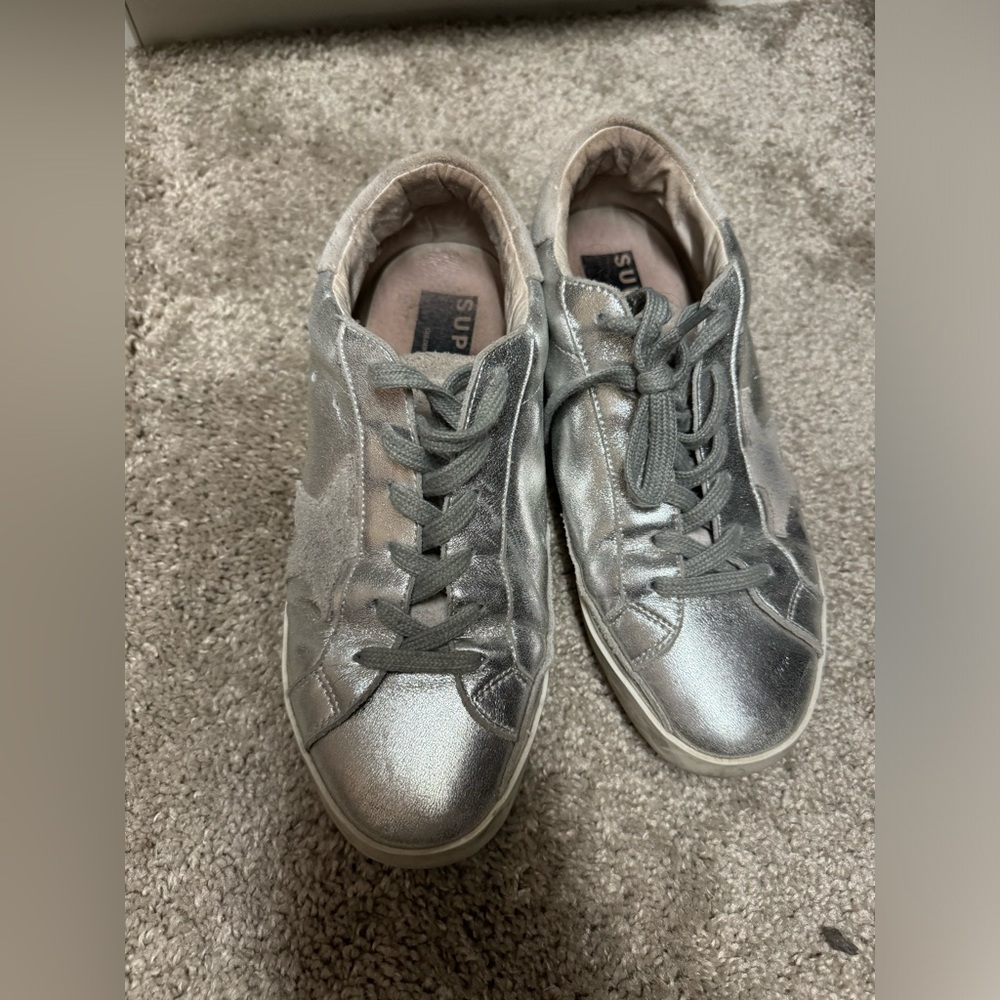 Golden Goose Superstar sneaker